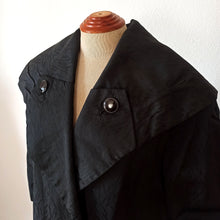 Laden Sie das Bild in den Galerie-Viewer, 1940s 1950s - Stunning Black Lantern Sleeves Opera Coat
