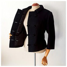 Carica l&#39;immagine nel visualizzatore di Gallery, 1950s 1960s - ROSSER, Barcelona - Superb Black Wool Couture Jacket - W36 (92cm)
