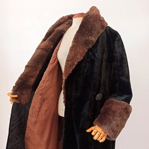 1920s - FABRIQUES FRANCAISES, France - Stunning Plush Fur Coat