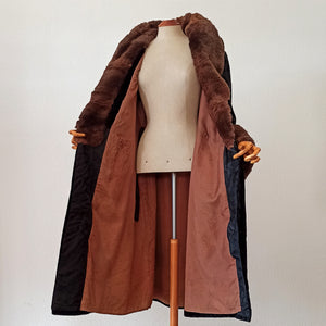 1920s - FABRIQUES FRANCAISES, France - Stunning Plush Fur Coat