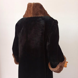 1920s - FABRIQUES FRANCAISES, France - Stunning Plush Fur Coat