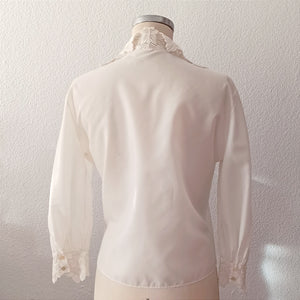 1950s - Glamorous White Satin Lace Blouse - Sz. 42