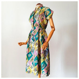 1940s - Spectacular Novelty Print Silk Dress - W26 (66cm)