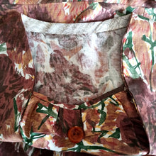 Cargar imagen en el visor de la galería, 1950s - DEADSTOCK - Lovely French Abstract Floral Cotton Dress - W34 (86cm)
