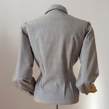 Carica l&#39;immagine nel visualizzatore di Gallery, 1950s - DEADSTOCK - Lovely Grey Flannel Cotton Blouse - W31 (80cm)
