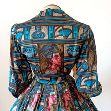 Load image into Gallery viewer, 1950s - Stunning Queen Nefertiti Novelty Dress - W24.5 (62cm)
