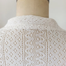 Charger l&#39;image dans la galerie, 1950s - Adorable White Cotton Lace Blouse
