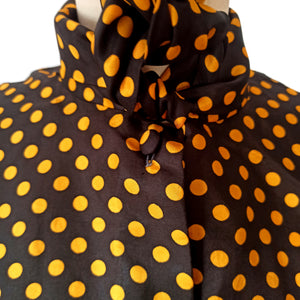 1960s - Superb Dotted Satin Top - Size 44