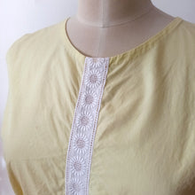 Charger l&#39;image dans la galerie, 1960s - Cute Yellow Cotton Top - W34 (86cm)
