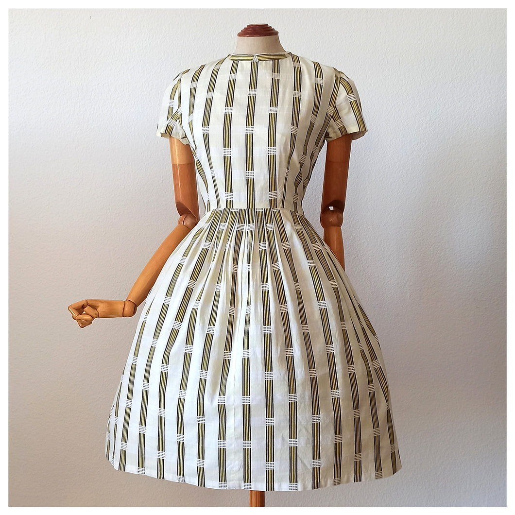 1950s 1960s - Gorgeous Textured Cotton Dress - W27.5 (70cm)