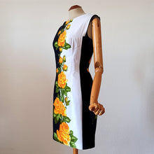 Cargar imagen en el visor de la galería, 1960s - Stunning Yellow Roseprint Cotton Dress - W28 (72cm)
