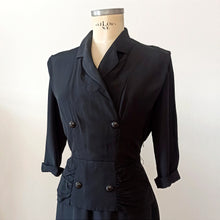 Charger l&#39;image dans la galerie, 1940s - Elegant Peplum Black Rayon Dress - W28 (72cm)
