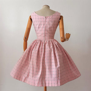 1950s - BAGATELLE, Switzerland - Adorable Pink Black Cotton Dress - W25 (64cm)