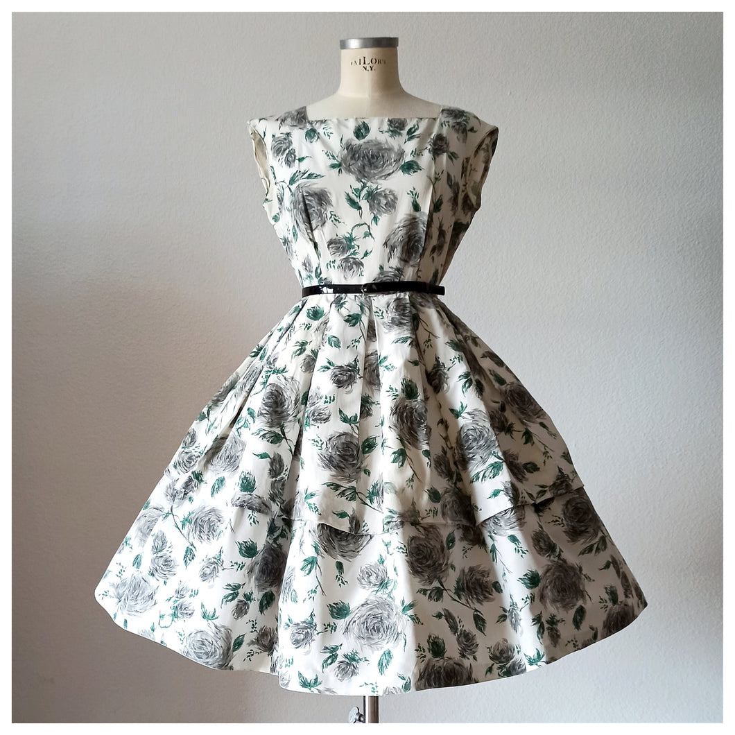 1950s - CHIC PARIS, France - Spectacular Roseprint Dress - W28.5 (72cm)