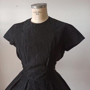 1950s - Elegant Black Satin Night Dress - W29 (74cm)