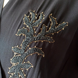 1940s - Elegant Embroidery Black Crepe Dress - W34 (86cm)