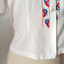 Charger l&#39;image dans la galerie, 1930s 1940s - Adorable Embroidery Rayon Blouse - W31.5 (80cm)
