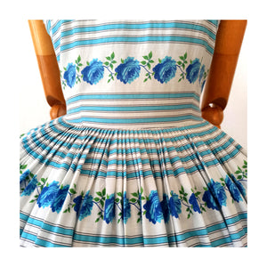 1950s - LE SIGNE DE PARIS, France - Spectacular Roseprint Dress - W28 (72cm)