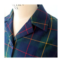 Carica l&#39;immagine nel visualizzatore di Gallery, 1950s 1960s - Gorgeous Tartan Wool Belted Dress - W34 (86cm)
