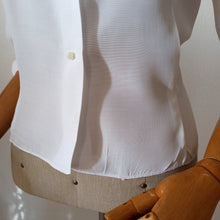 Charger l&#39;image dans la galerie, 1950s - Exquisite White Rayon Blouse - Sz. 42
