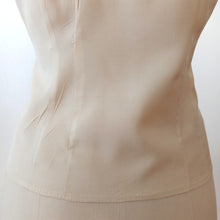 Load image into Gallery viewer, 1930s 1940s - Gorgeous Sand Silk Blouse - W31 (80cm)
