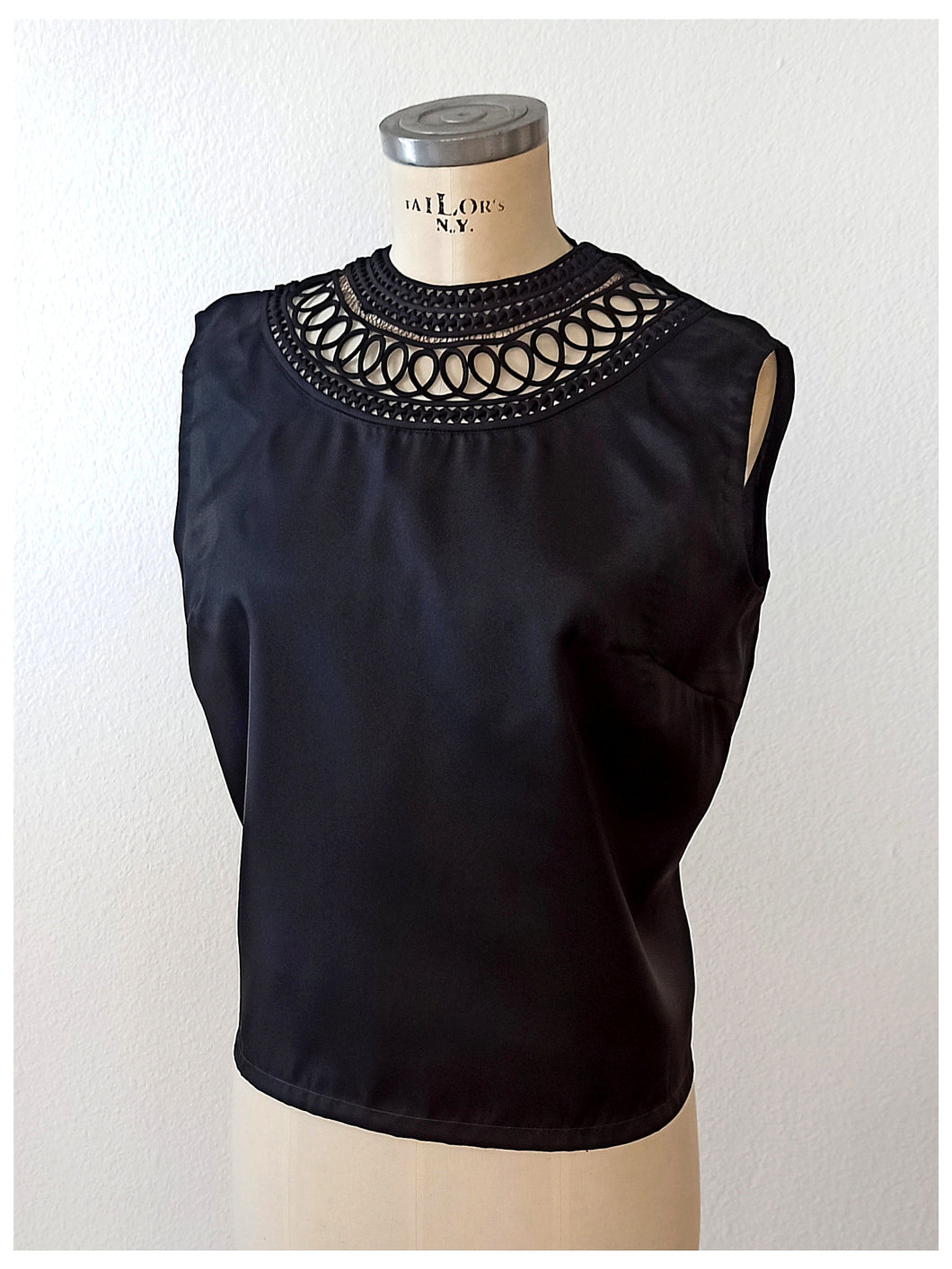 1960s - Stunning Neckline Black Satin Blouse - Sz. 42
