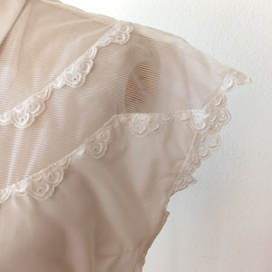 1950s - Lovely White Nylon Blouse - Sz. 52