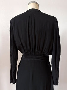 1930s - Outstanding Hand Embroidered Black Crepe Silk Dress - W31 (80cm)