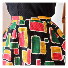 Charger l&#39;image dans la galerie, 1950s - Spectacular Atomic Print Linen Skirt - W29 (74cm)
