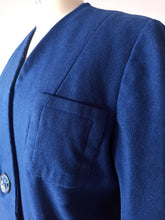 Charger l&#39;image dans la galerie, 1940s 1950s - Elegant Navy Blue Wool Winter Jacket
