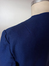 Charger l&#39;image dans la galerie, 1940s 1950s - Elegant Navy Blue Wool Winter Jacket
