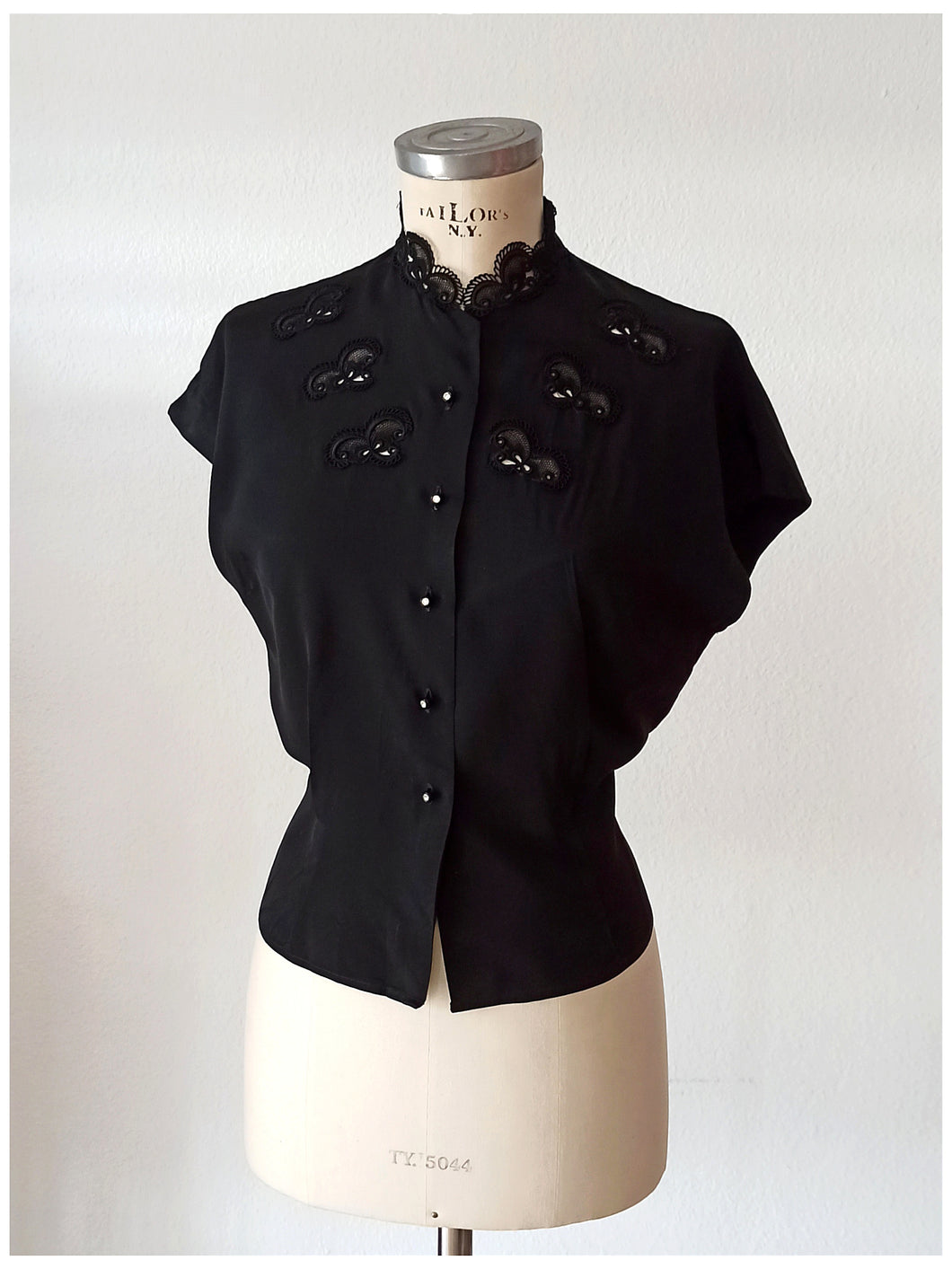 1940s 1950s - Stunning Black Rayon Blouse - Sz. 42