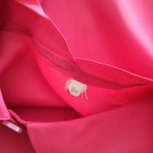 Charger l&#39;image dans la galerie, 1940s 1950s - Exquisite Raspberry Silk Blouse - W39 (100cm)
