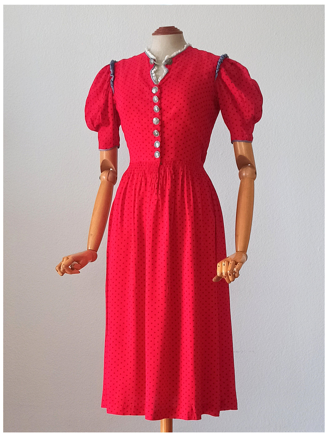 1940s - MILOTY, Germany - Gorgeous Red Dotted Folkloric Dress - W27 (68cm)