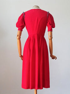 1940s - MILOTY, Germany - Gorgeous Red Dotted Folkloric Dress - W27 (68cm)