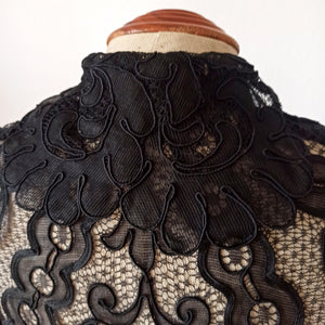 1930s - Outstanding Handmade Pure Silk Lace Duster