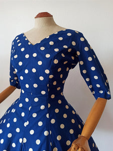 1950s - Iconic Blue Polkadots Cotton Dress - W26 (66cm)