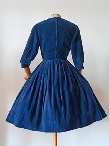 1950s - Adorable Steel Blue Velvet Dress - W26 (66cm)