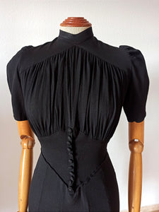 1930s - Delicious Black Crepe Dress - W28 (72cm)