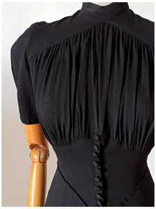 1930s - Delicious Black Crepe Dress - W28 (72cm)