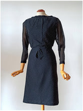 Charger l&#39;image dans la galerie, 1950s 1960s - Exquisite Black Dots Organza Silk Dress - W27.5 (70cm)
