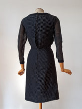 Cargar imagen en el visor de la galería, 1950s 1960s - Exquisite Black Dots Organza Silk Dress - W27.5 (70cm)
