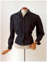 Carica l&#39;immagine nel visualizzatore di Gallery, 1950s - CHABOUD, France - Stunning Black New Look Blouse - W34.5 (88cm)
