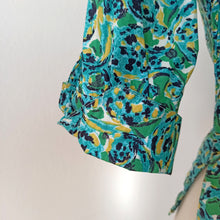 Charger l&#39;image dans la galerie, 1950s - Gorgeous Abstract Green Cotton Blouse - Sz.44
