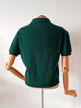 Charger l&#39;image dans la galerie, 1950s - LYLE &amp; SCOTT, Scotland - Forest Green Lambswool Jumper
