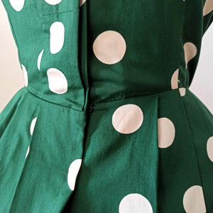 1950s - Delightful Green Polka Dots Cotton Dress - W30 (76cm)