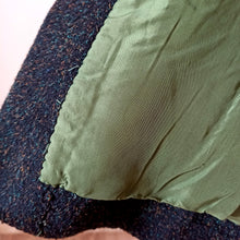 Load image into Gallery viewer, 1950s 1960s - Stunning Dark Green Flecked Wool Coat
