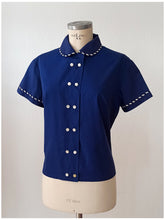 Cargar imagen en el visor de la galería, 1950s 1960s - Adorable Sailor Style Popeline Blouse - Sz.46
