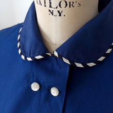 Cargar imagen en el visor de la galería, 1950s 1960s - Adorable Sailor Style Popeline Blouse - Sz.46
