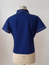 Cargar imagen en el visor de la galería, 1950s 1960s - Adorable Sailor Style Popeline Blouse - Sz.46
